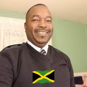 Meet your Posher, Desmond